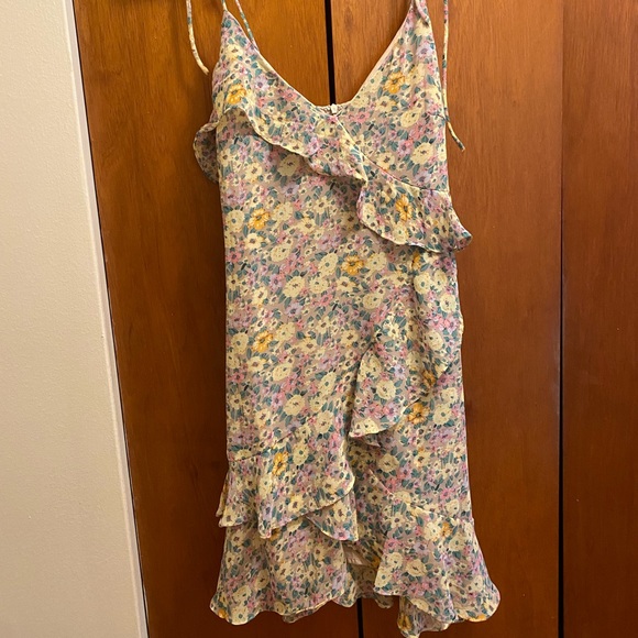 ASTR the Label mini floral dress - Picture 2 of 3